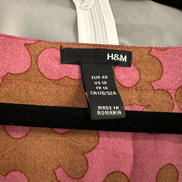 Dress - Picture 3 of 4